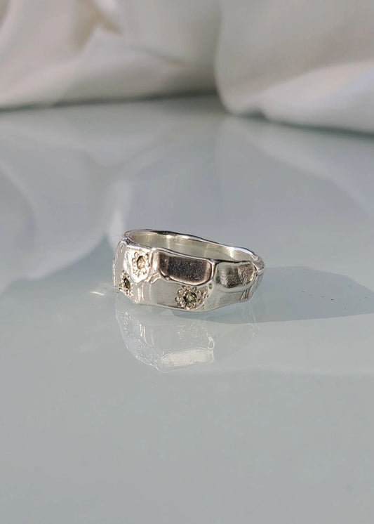 Mothmade Jewels Spring Boulder ring