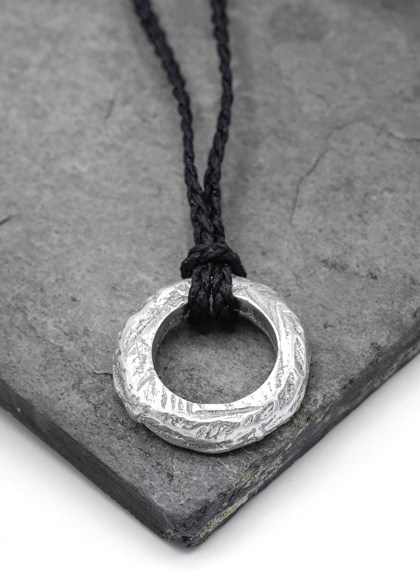 EDP Metals Textured loop necklace Bizarre Bazaar