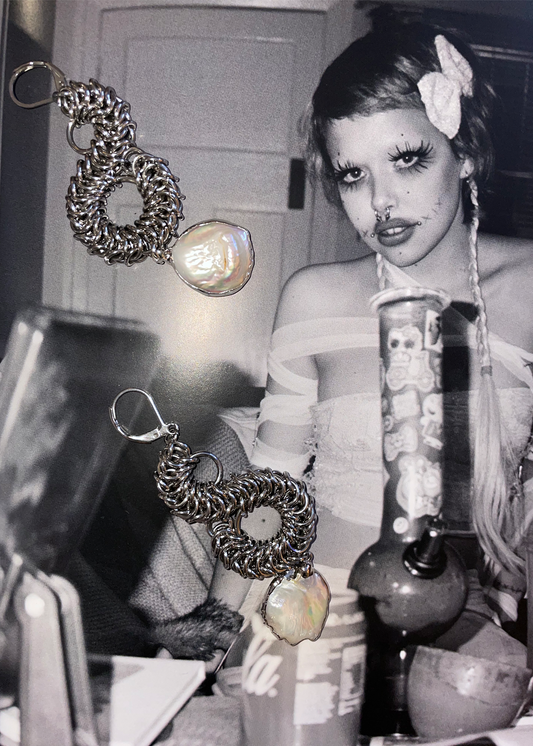 Abigail Steel Chains Venus chainmail earrings