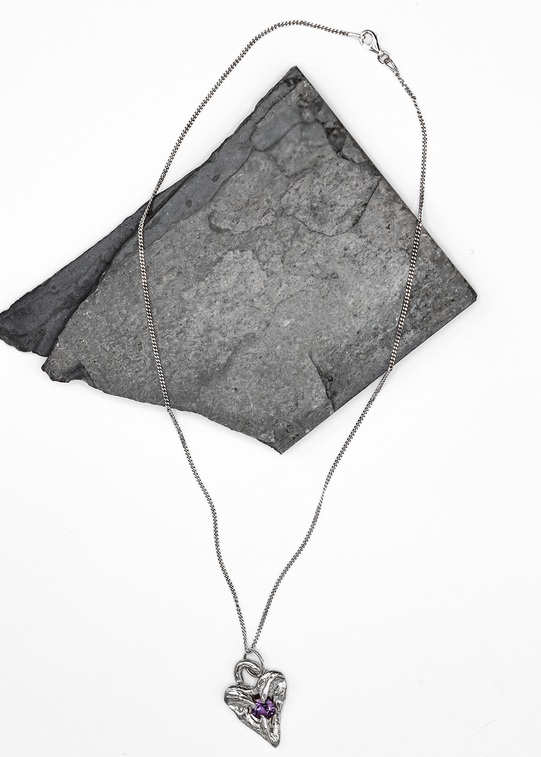 Venom Gemz Visions of Violet necklace