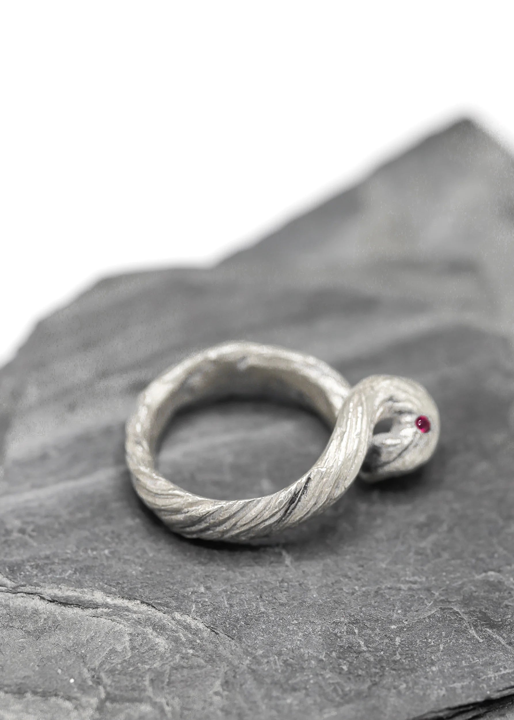 Thorn Jewellery Vortex Twist Ring