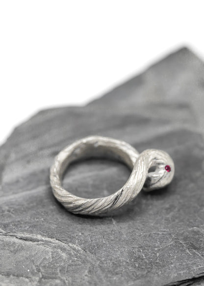 Thorn Jewellery Vortex Twist Ring