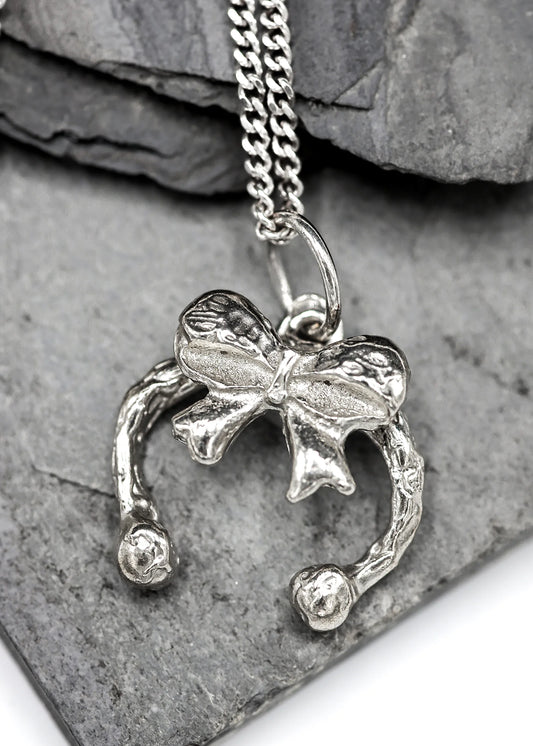 Venom Gemz Y2K Bow Pendant